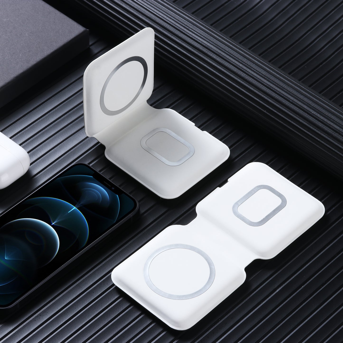 Foldable 2 in 1 15W Dual wireless charger Q600