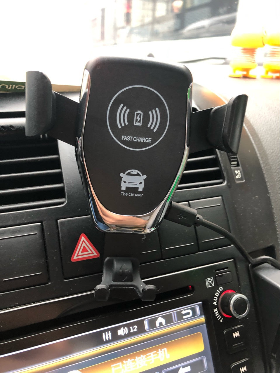 10W Gravity Mount Car Wireless Charger Q12